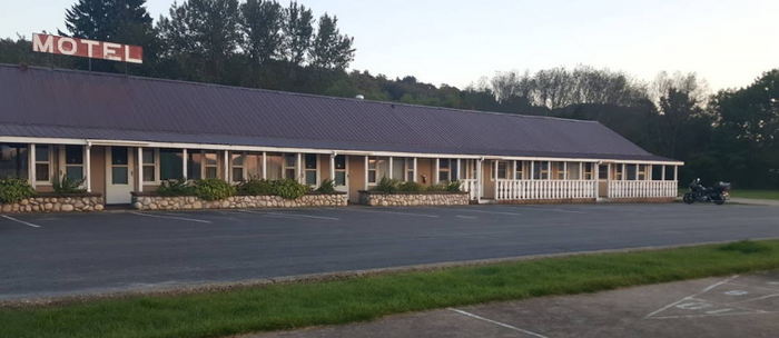 Sunset Motel - Photo From Website (newer photo)